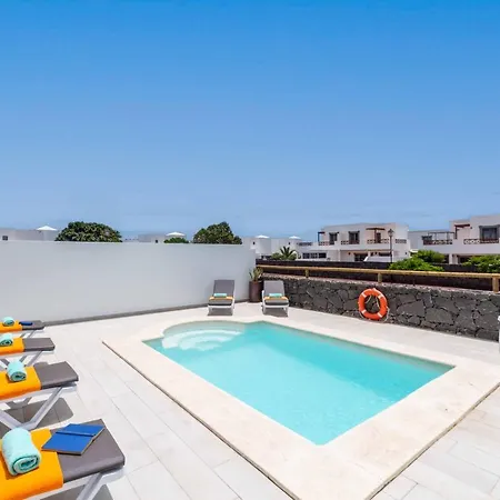 Rubi Mar Villa *